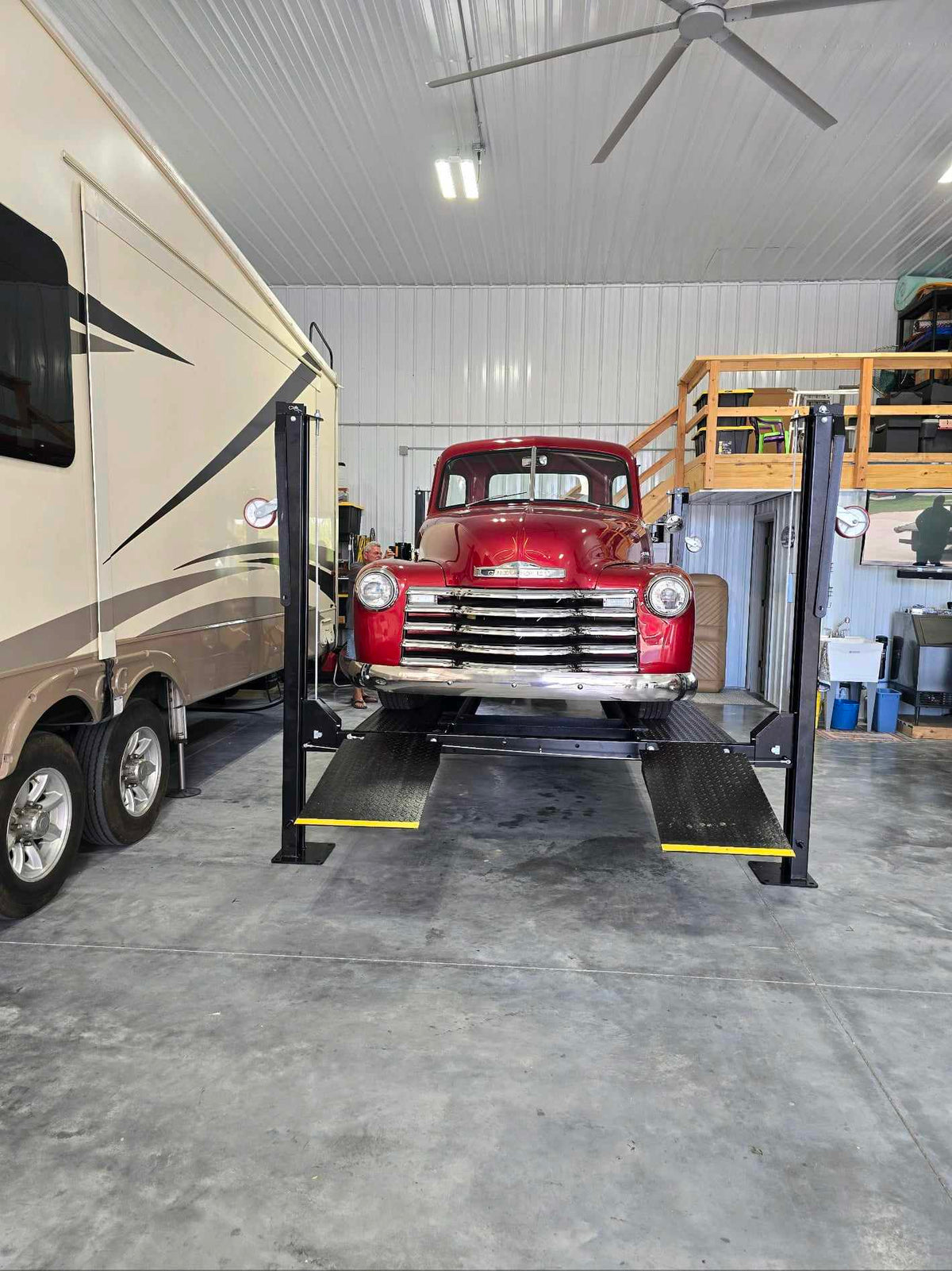 Legacy Automotive Lifts 8,000 lbs. 4-Post Deluxe Automotive Storage Lift - LL8KD